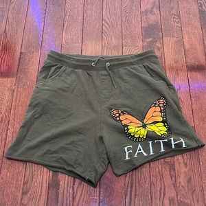 Cropped Faith sweat shorts